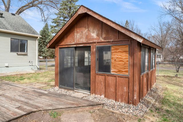 6240 W Broadway Avenue, Brooklyn Park, MN 55428