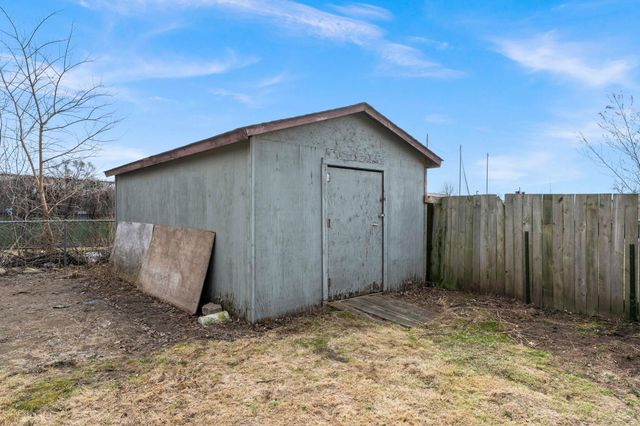 6240 W Broadway Avenue, Brooklyn Park, MN 55428