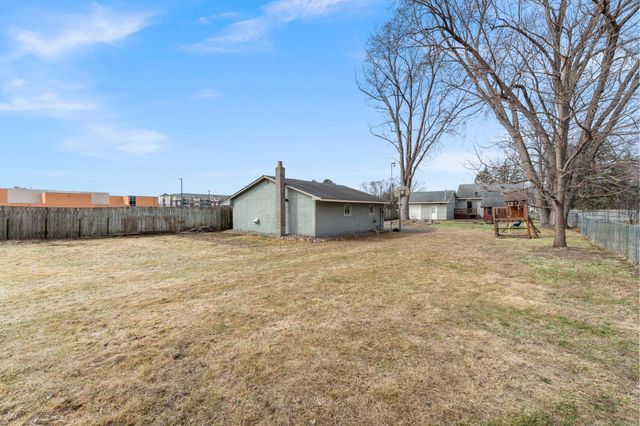 6240 W Broadway Avenue, Brooklyn Park, MN 55428