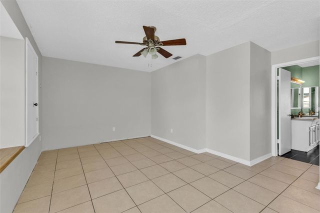 923 LINNAEN TERRACE NW, Port Charlotte, FL 33948