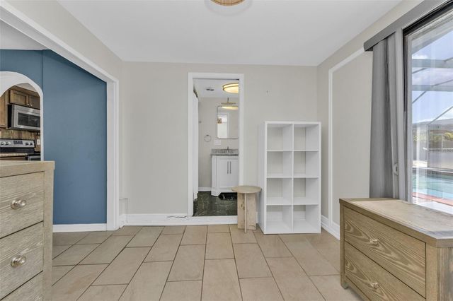 923 LINNAEN TERRACE NW, Port Charlotte, FL 33948