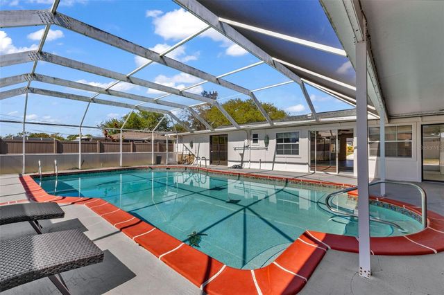 923 LINNAEN TERRACE NW, Port Charlotte, FL 33948