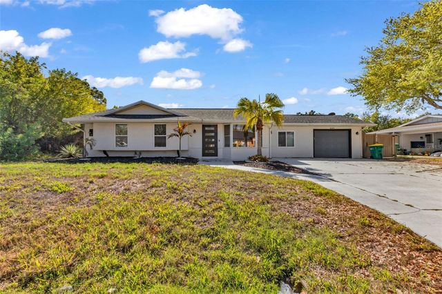 923 LINNAEN TERRACE NW, Port Charlotte, FL 33948