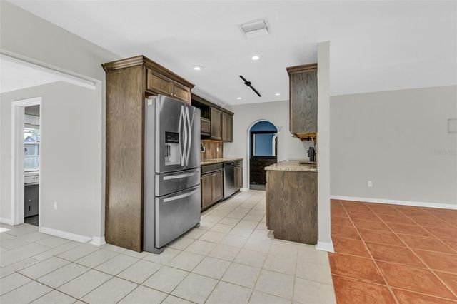 923 LINNAEN TERRACE NW, Port Charlotte, FL 33948