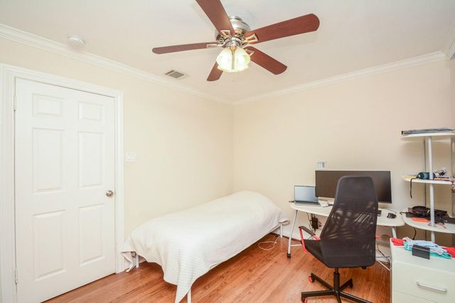 9906 Cedardale Drive, Houston, TX 77055