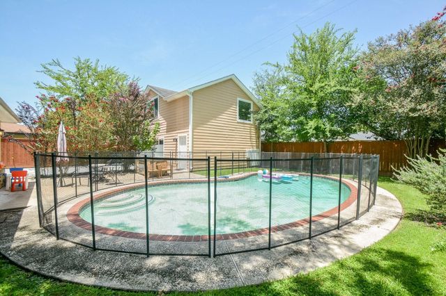 9906 Cedardale Drive, Houston, TX 77055