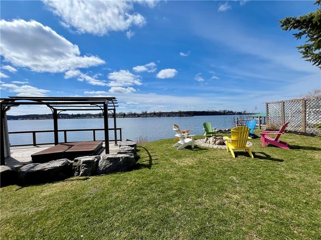 8393 Thrush Road, Wolcott, NY 14590