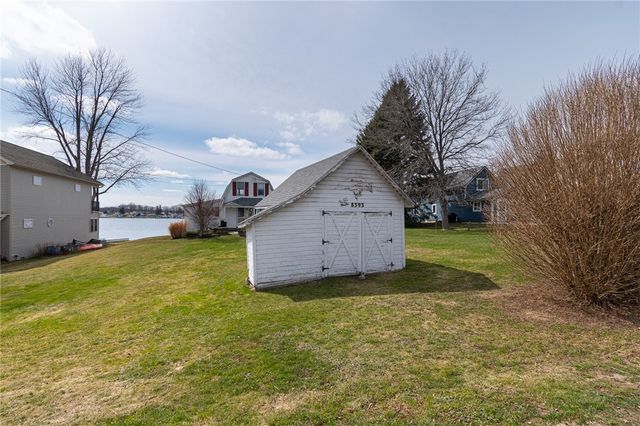 8393 Thrush Road, Wolcott, NY 14590