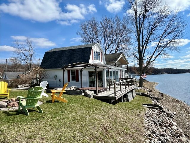 8393 Thrush Road, Wolcott, NY 14590