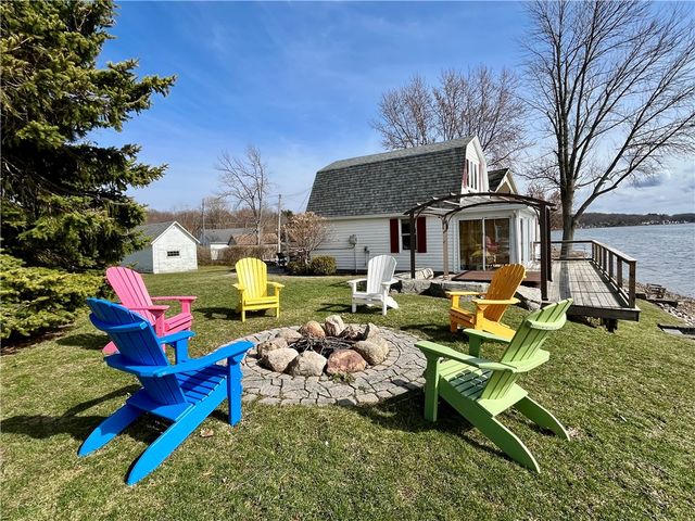 8393 Thrush Road, Wolcott, NY 14590