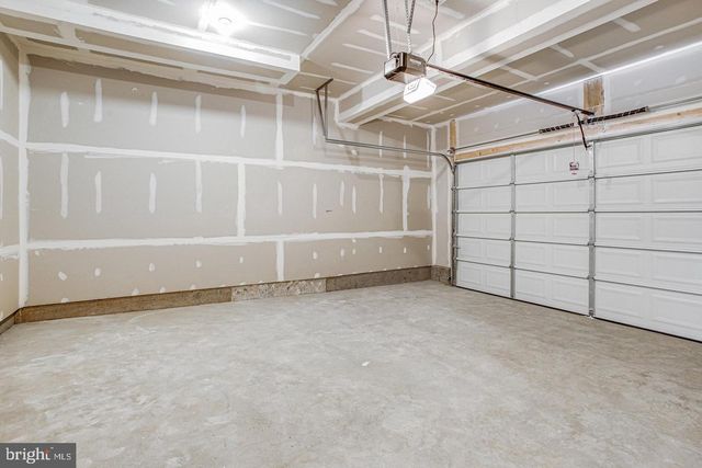 35603 PINE NEEDLE LN, Locust Grove, VA 22508