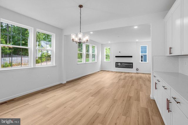 35603 PINE NEEDLE LN, Locust Grove, VA 22508