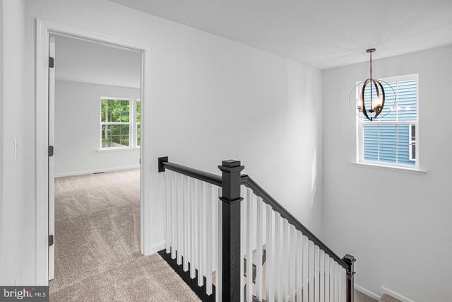35603 PINE NEEDLE LN, Locust Grove, VA 22508