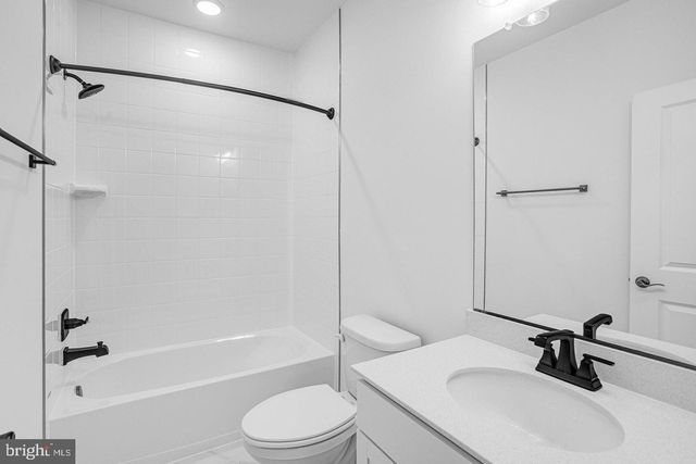 35603 PINE NEEDLE LN, Locust Grove, VA 22508