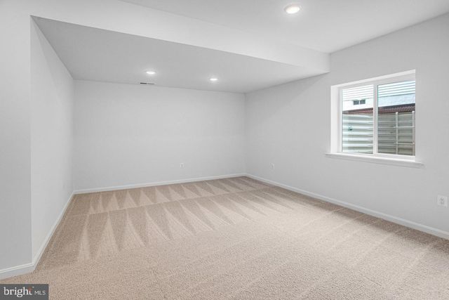 35603 PINE NEEDLE LN, Locust Grove, VA 22508