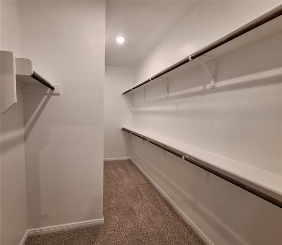 104 Gunner RD B, Buda, TX 78610