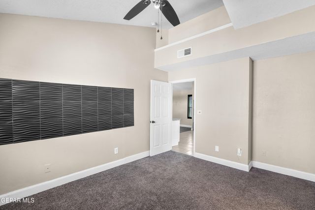 450 SUNRISE HILLS Drive, El Paso, TX 79928