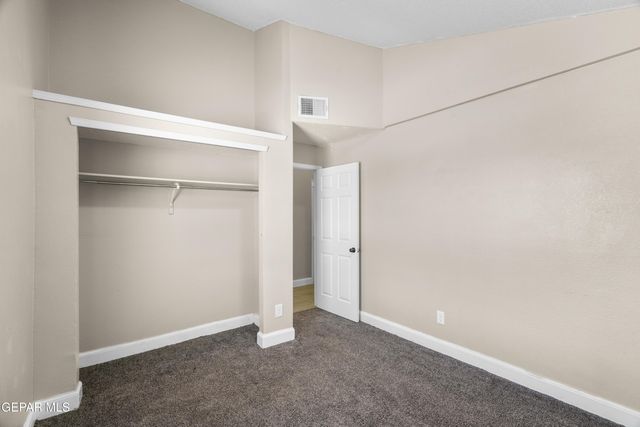 450 SUNRISE HILLS Drive, El Paso, TX 79928