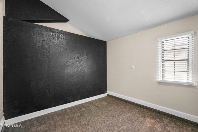 450 SUNRISE HILLS Drive, El Paso, TX 79928
