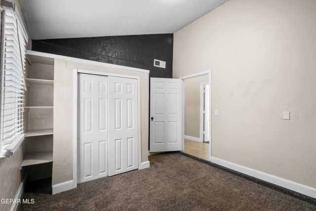 450 SUNRISE HILLS Drive, El Paso, TX 79928