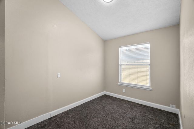 450 SUNRISE HILLS Drive, El Paso, TX 79928