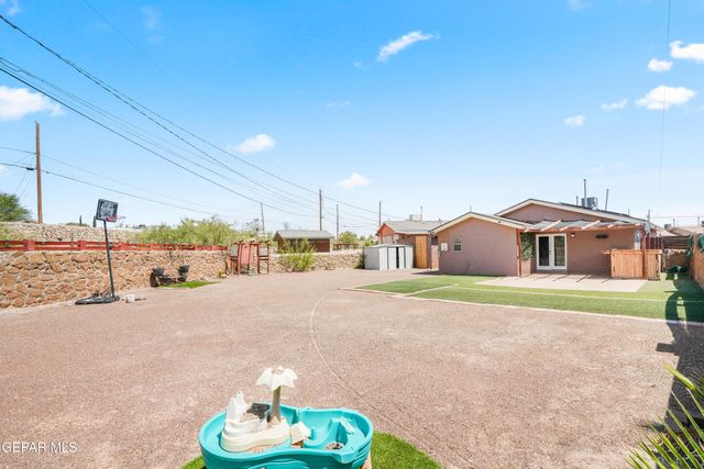 450 SUNRISE HILLS Drive, El Paso, TX 79928