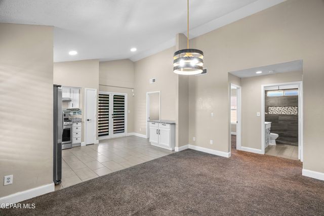 450 SUNRISE HILLS Drive, El Paso, TX 79928