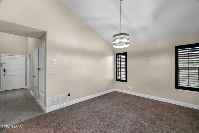 450 SUNRISE HILLS Drive, El Paso, TX 79928