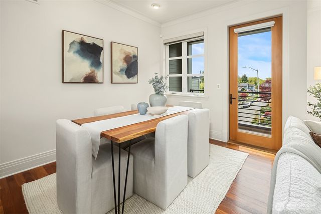 3215 W Lynn Street, Seattle, WA 98199
