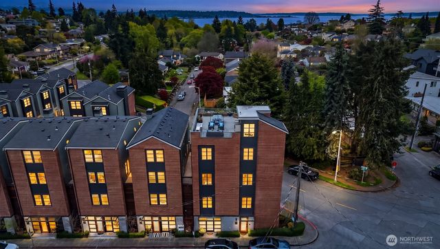 3215 W Lynn Street, Seattle, WA 98199