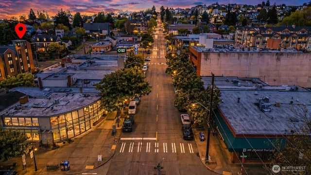 3215 W Lynn Street, Seattle, WA 98199