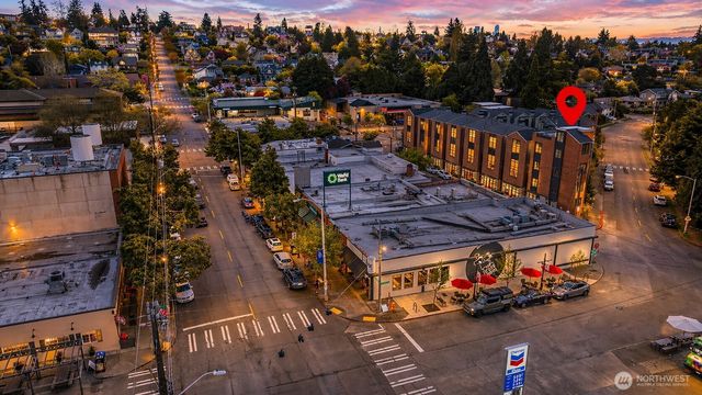 3215 W Lynn Street, Seattle, WA 98199