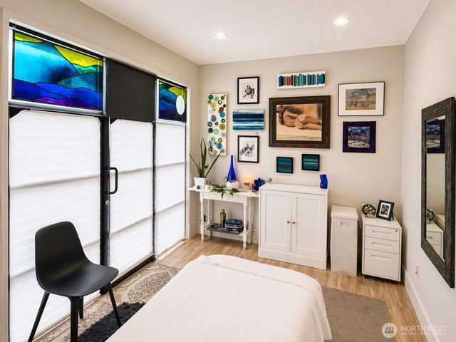 3215 W Lynn Street, Seattle, WA 98199