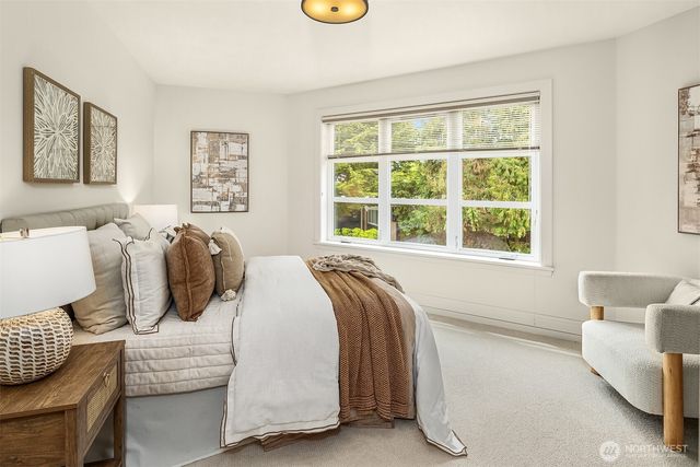 3215 W Lynn Street, Seattle, WA 98199