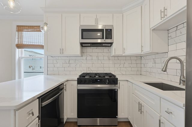 153 Everett Street 2, Boston, MA 02128