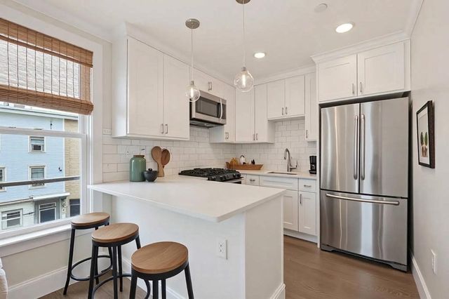 153 Everett Street 2, Boston, MA 02128