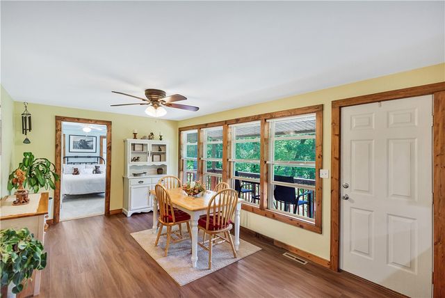 110 Lakeshore Lane, Seneca, SC 29678