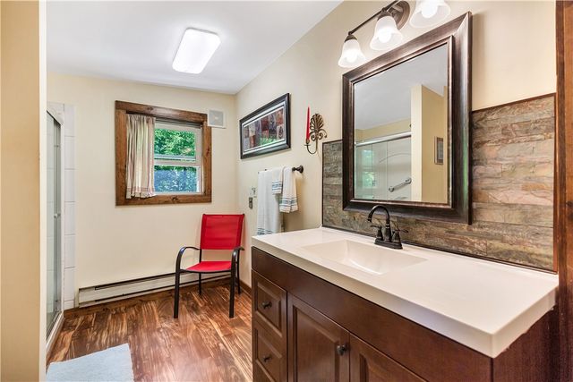 110 Lakeshore Lane, Seneca, SC 29678