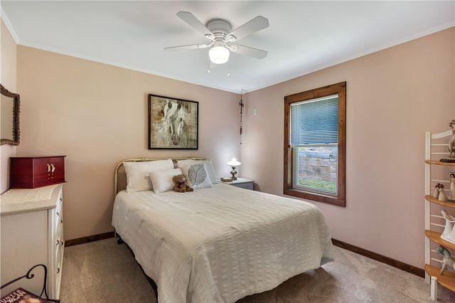 110 Lakeshore Lane, Seneca, SC 29678