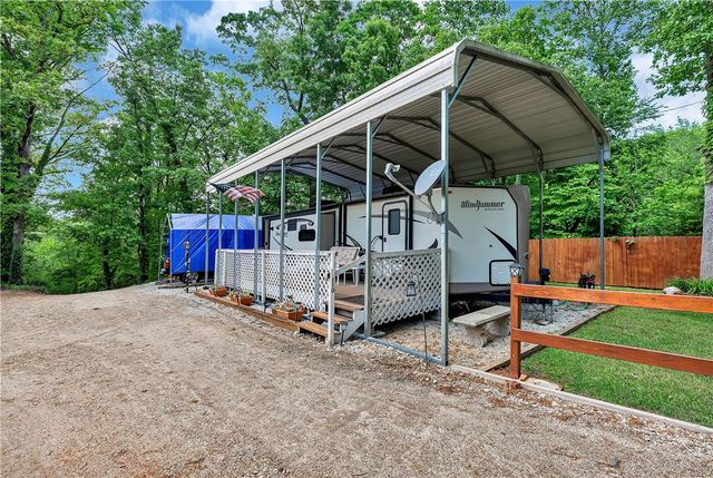 110 Lakeshore Lane, Seneca, SC 29678