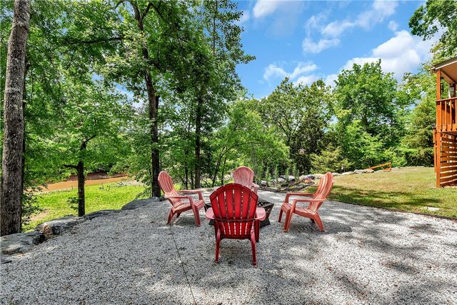 110 Lakeshore Lane, Seneca, SC 29678