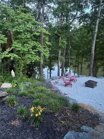 110 Lakeshore Lane, Seneca, SC 29678