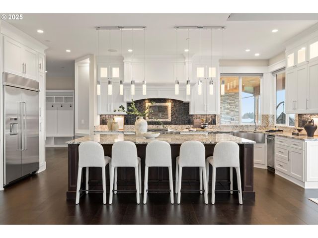 900 Nw 216TH St, Ridgefield, WA 98642