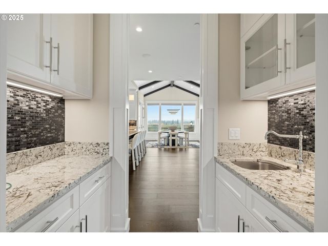 900 Nw 216TH St, Ridgefield, WA 98642