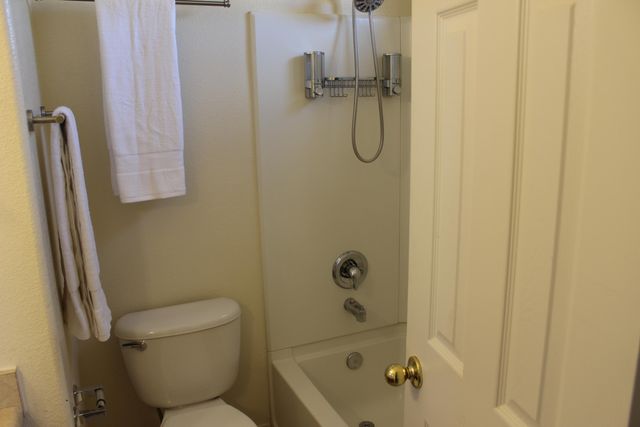 215 Lanier Drive SE, Albuquerque, NM 87123