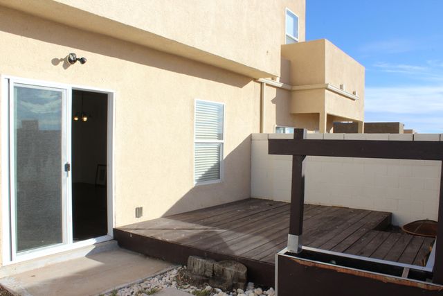 215 Lanier Drive SE, Albuquerque, NM 87123