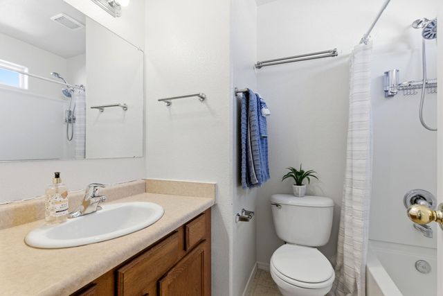 215 Lanier Drive SE, Albuquerque, NM 87123