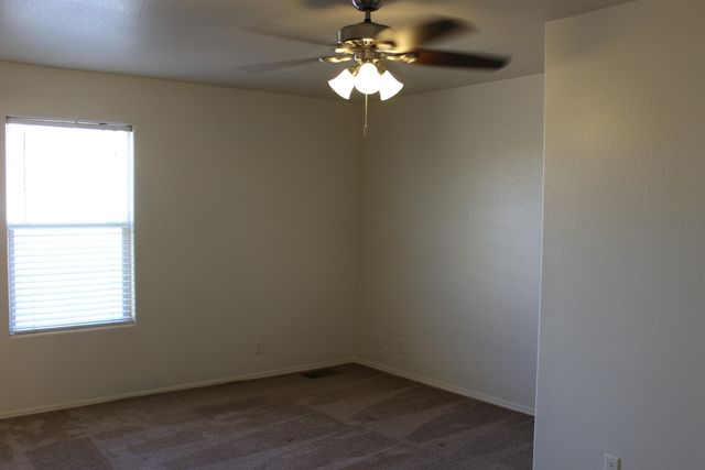 215 Lanier Drive SE, Albuquerque, NM 87123