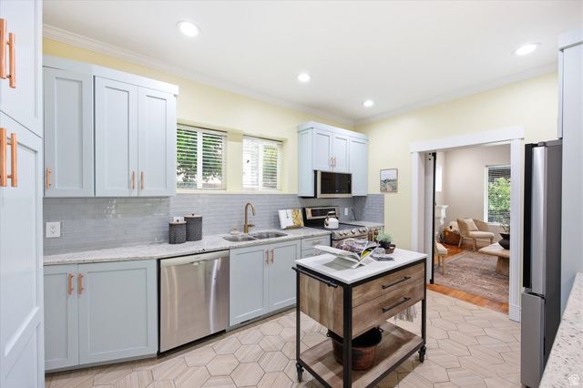 960 E LOGAN AVE, Salt Lake City, UT 84105