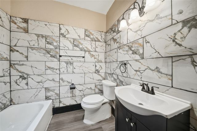 1706 6th Avenue, Des Moines, IA 50314